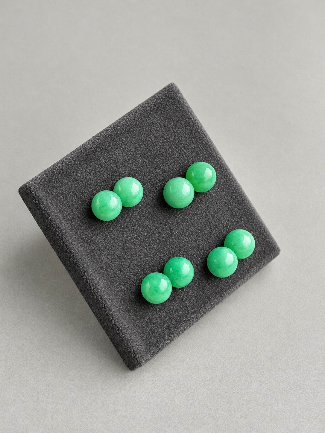 Spring Bud Jadeite Earring Studs 春芽