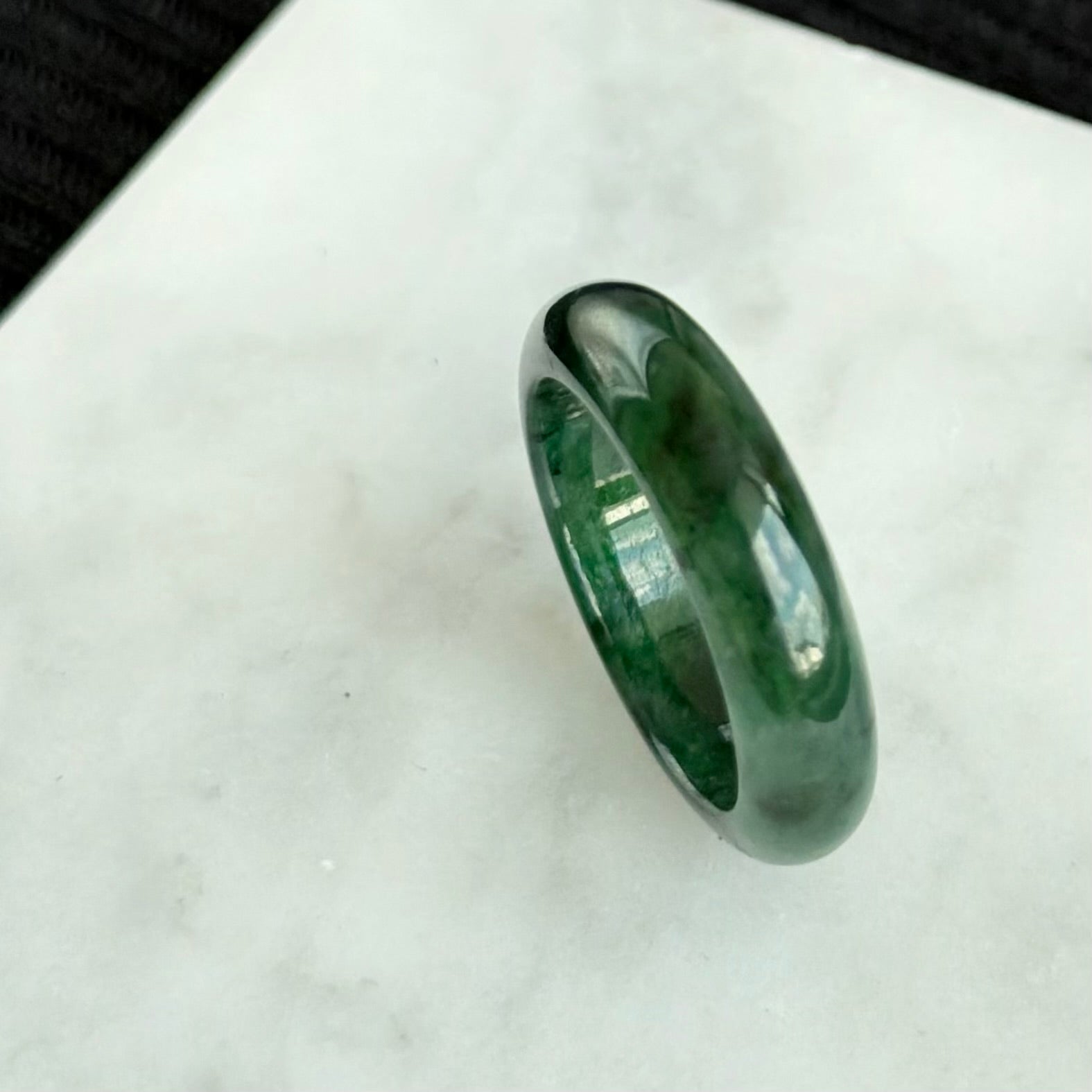 19.1mm Whispering Light Jadeite Ring 绿光森林