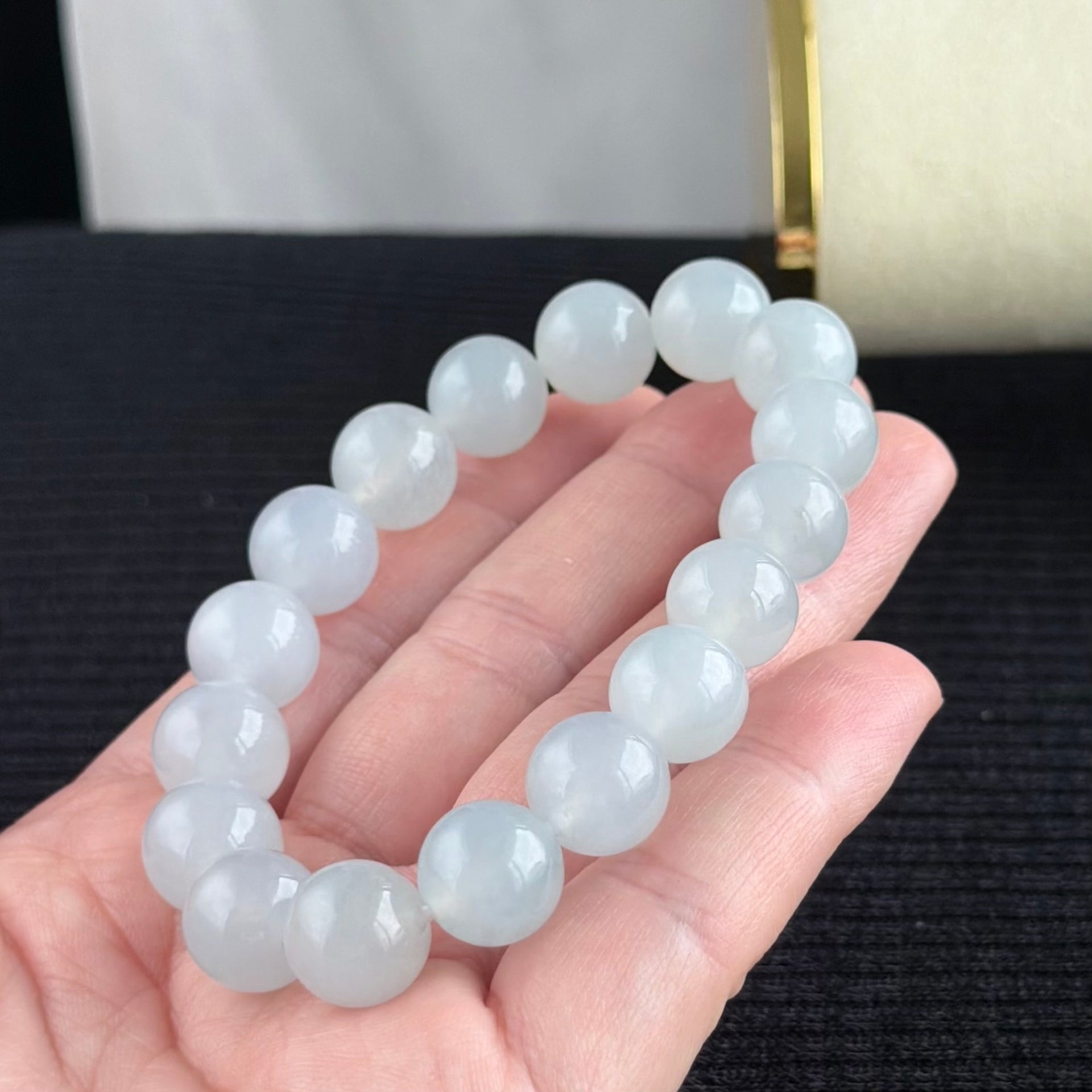 Lunar Drift 12.0mm Jadeite Bracelet 月澜浮光