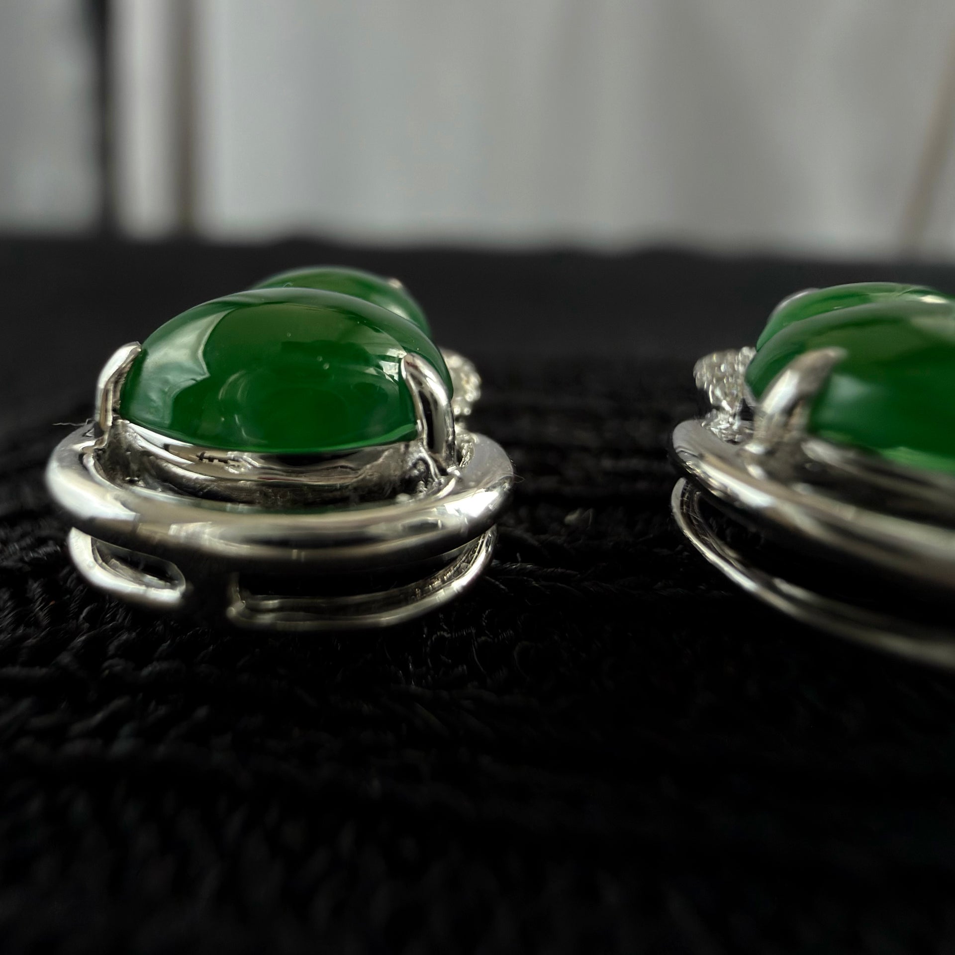 Twin Blossoms Jadeite Earring  双翠凝芳