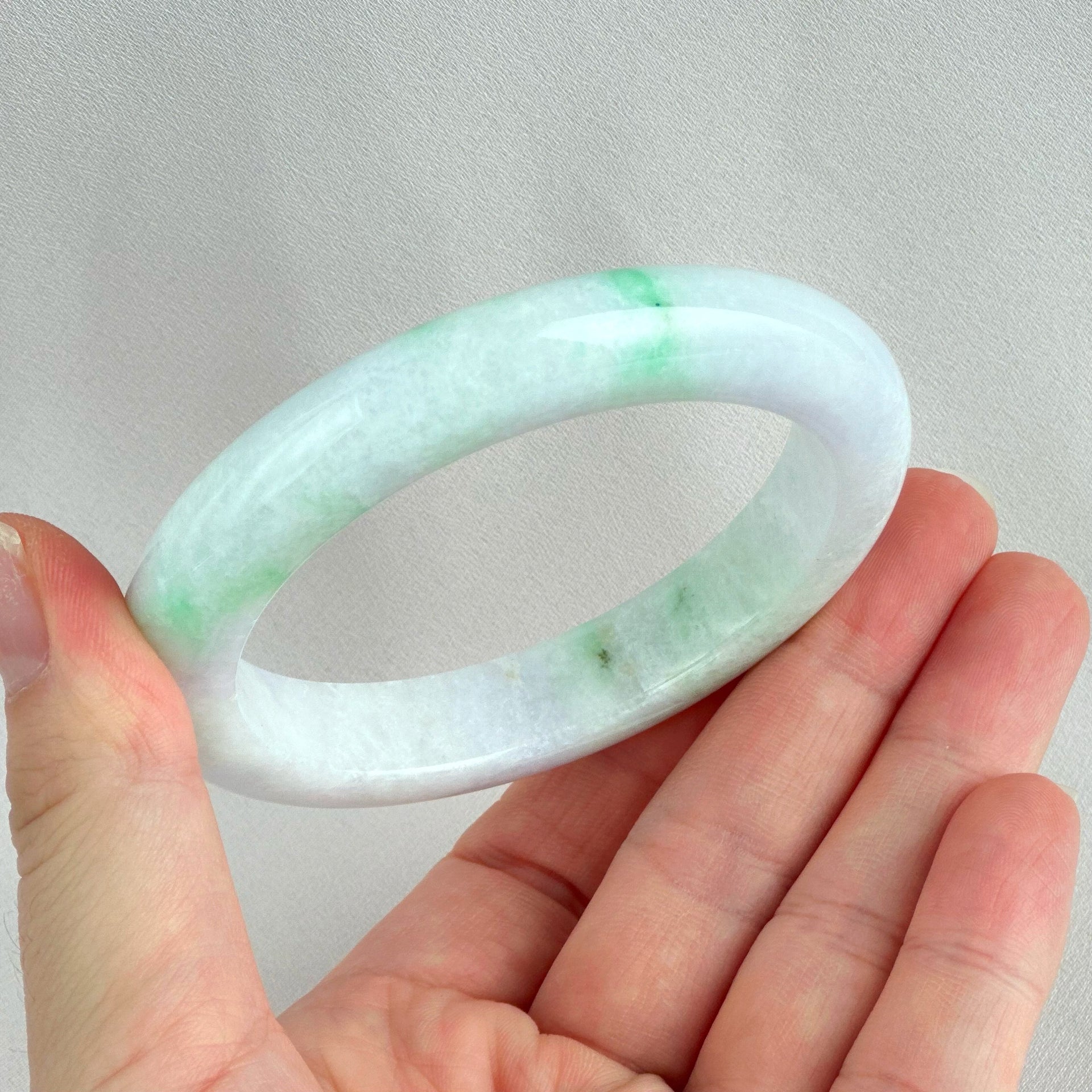 81761 60.6mm Colour of Spring Purple with Green Jadeite Bangle