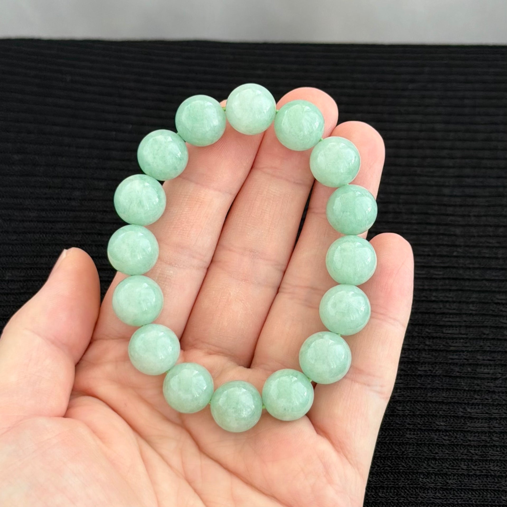 Longjing Dew 12.6mm Jadeite Bracelet 龙井晓露