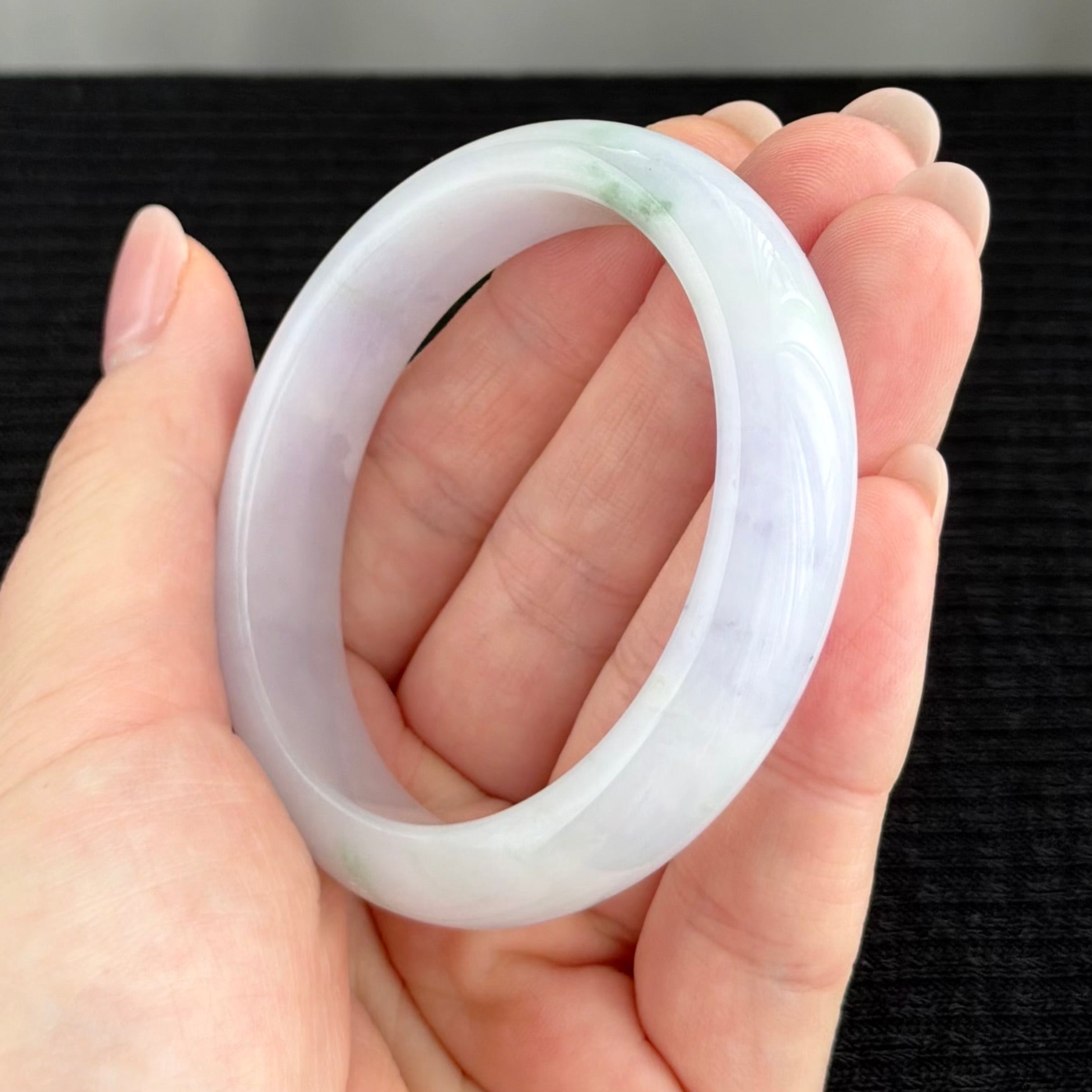 Orchids in the Hidden Valley 53.9mm Jadeite Bangle 幽谷兰香