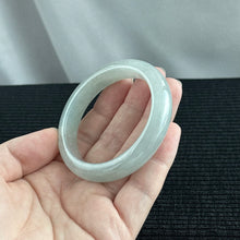 Load image into Gallery viewer, Whispers of Frost Jadeite Bangle 53.7mm 霜语
