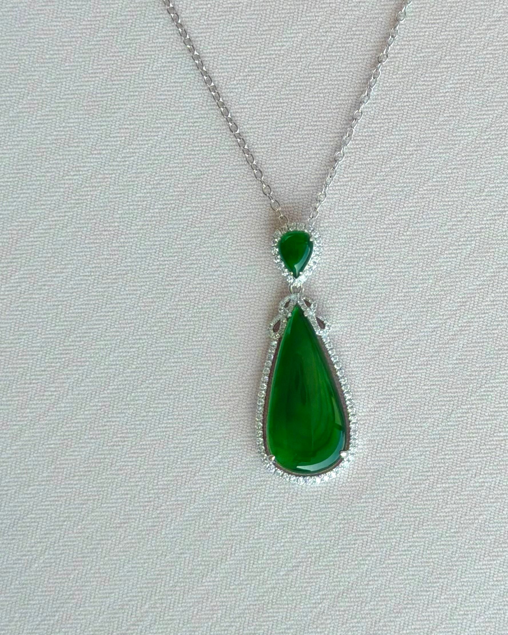 Imperial Emerald Jade Pendant 帝王凝露 (Preview)