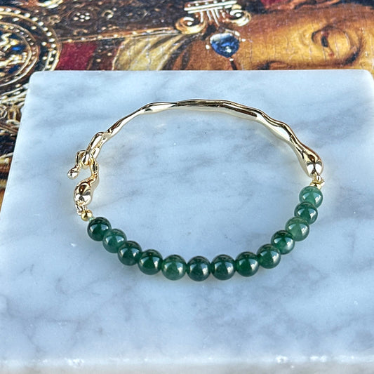 13380 Emerald Green Type A Jadeite Cuff