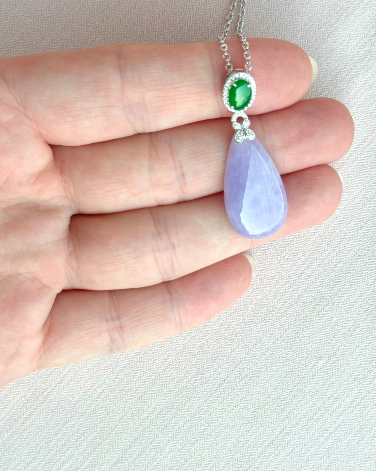 Lilac Dewdrop Jade Pendant 紫烟一滴 (Preview)