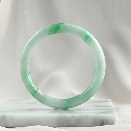 Celestial Silks Rounded Jadeite Bangle 53.1mm 天丝翠韵