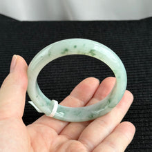 Load image into Gallery viewer, 30859 58.8mm White with Green Florals Jadeite Bangle
