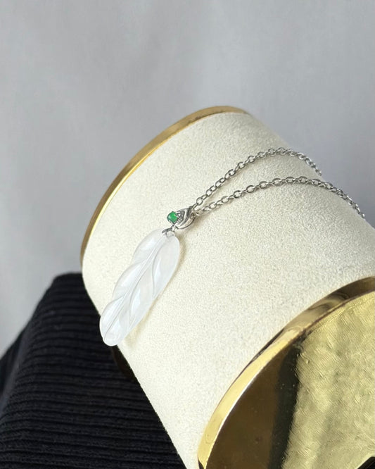 First Frost of Hokkaido Jade Pendant 北海道初雪