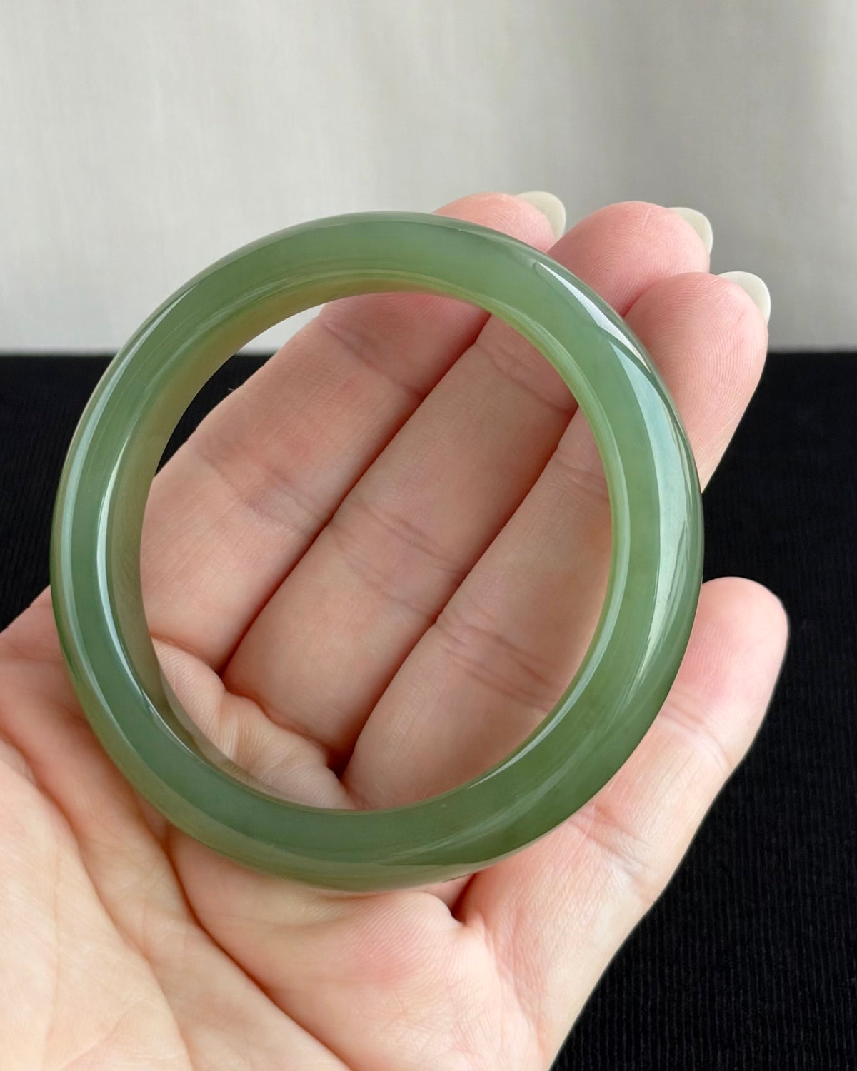 The Kyoto Bamboo Grove 56.0mm Nephrite Bangle 京都竹林