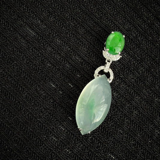 The Lake of Glass Jadeite Pendant 镜湖之心