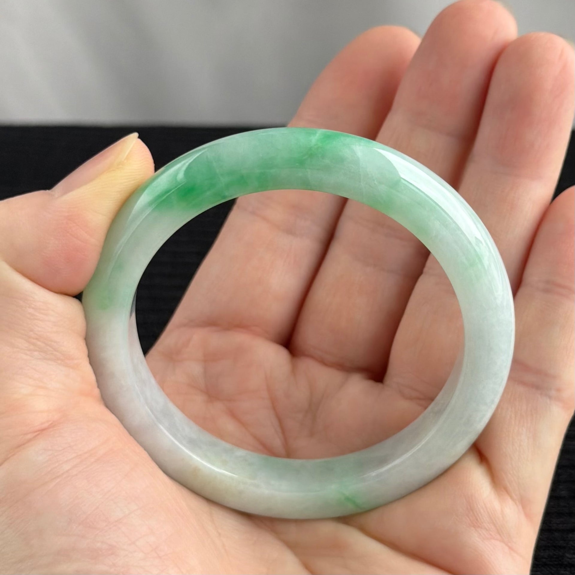 Celestial Silks Jadeite Bangle 54.5mm 天丝翠韵