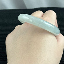 Load image into Gallery viewer, Whispers of Frost Jadeite Bangle 53.7mm 霜语
