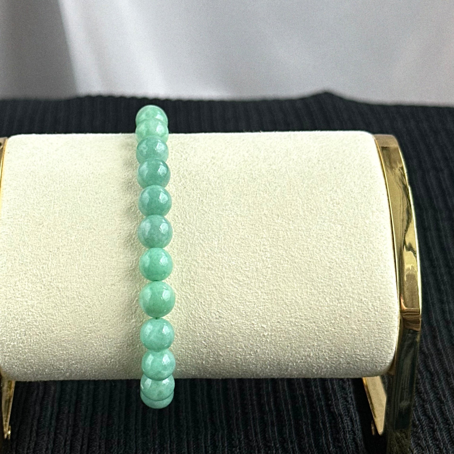 Green Sonata 7.5mm Jadeite Bracelet 绿之奏鸣