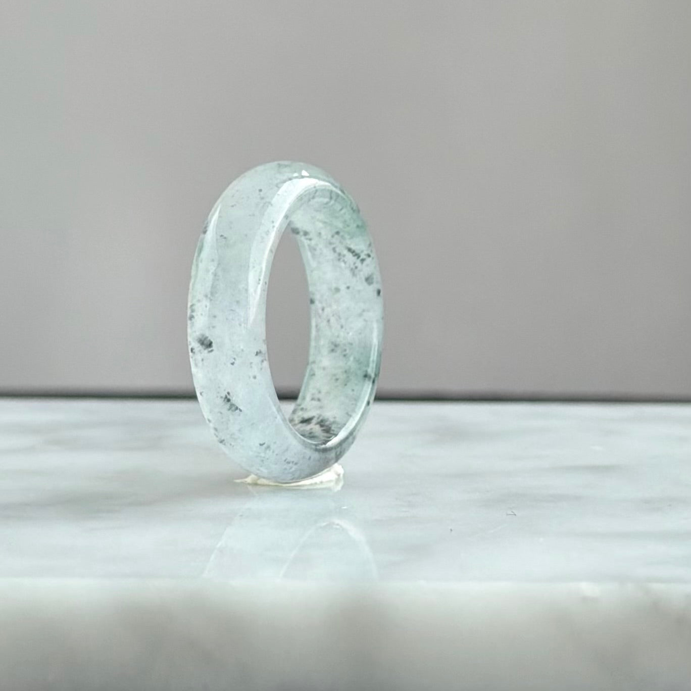 The Stardust Galaxy: Lunar Shadow 20.1mm Jadeite Ring 星辰流光