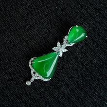Load image into Gallery viewer, Heart of Fortune Jadeite Pendant 福心之源
