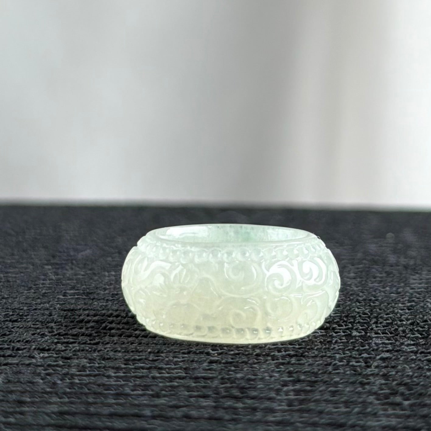 17.2mm Veil of White Petals Jadeite Ring 素瓣轻纱