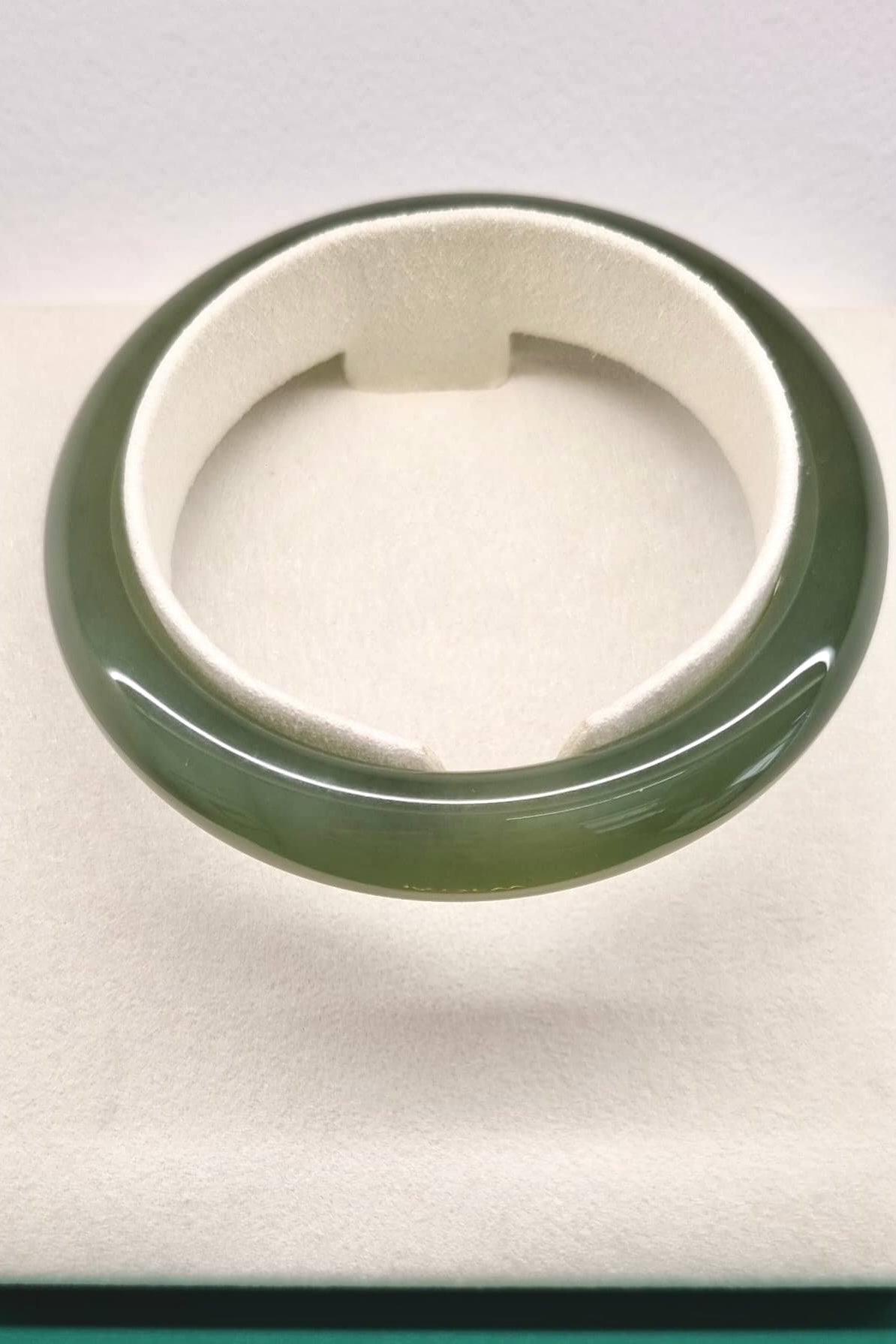 The Kyoto Bamboo Grove 56.0mm Nephrite Bangle 京都竹林  (Preview)