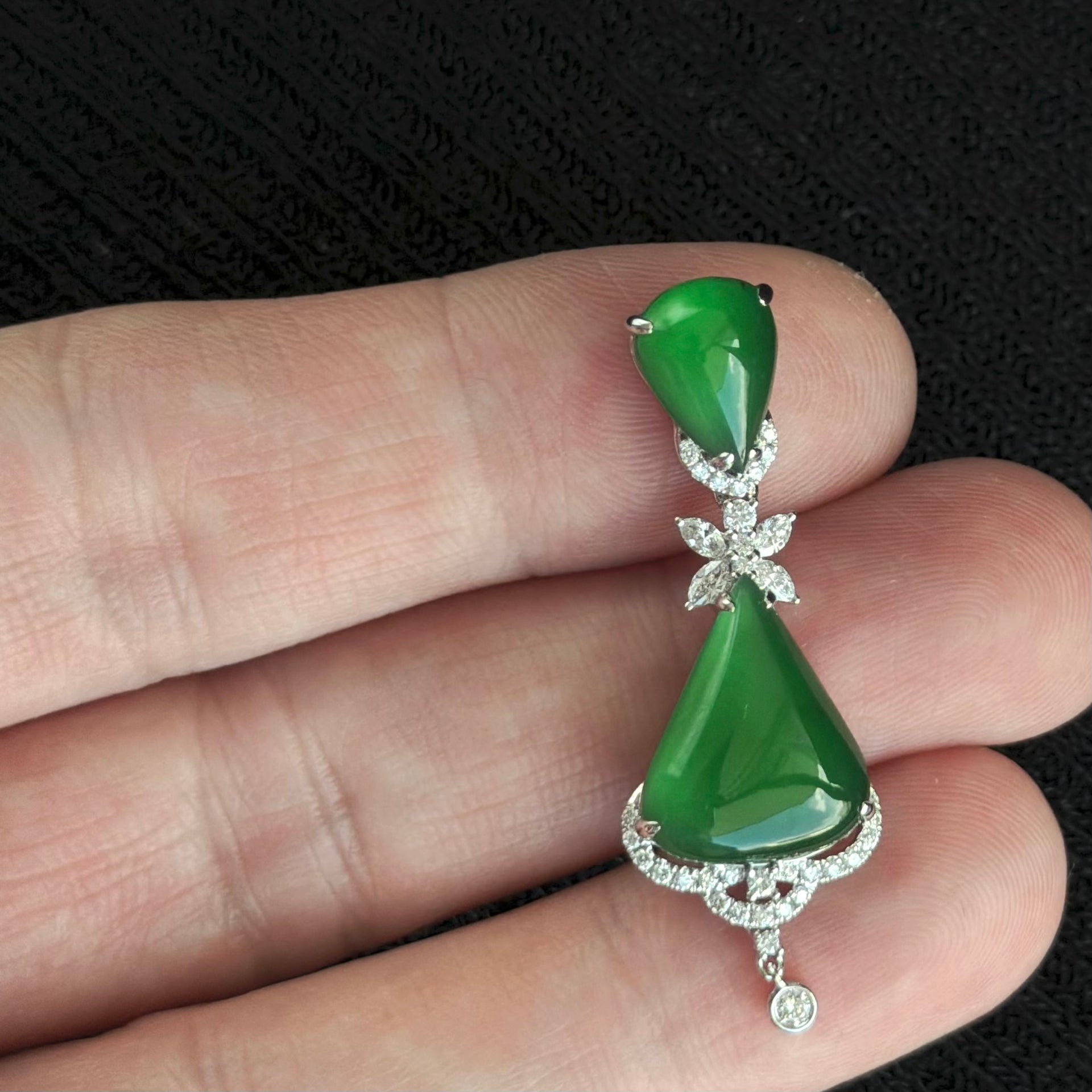 Heart of Fortune Jadeite Pendant 福心之源