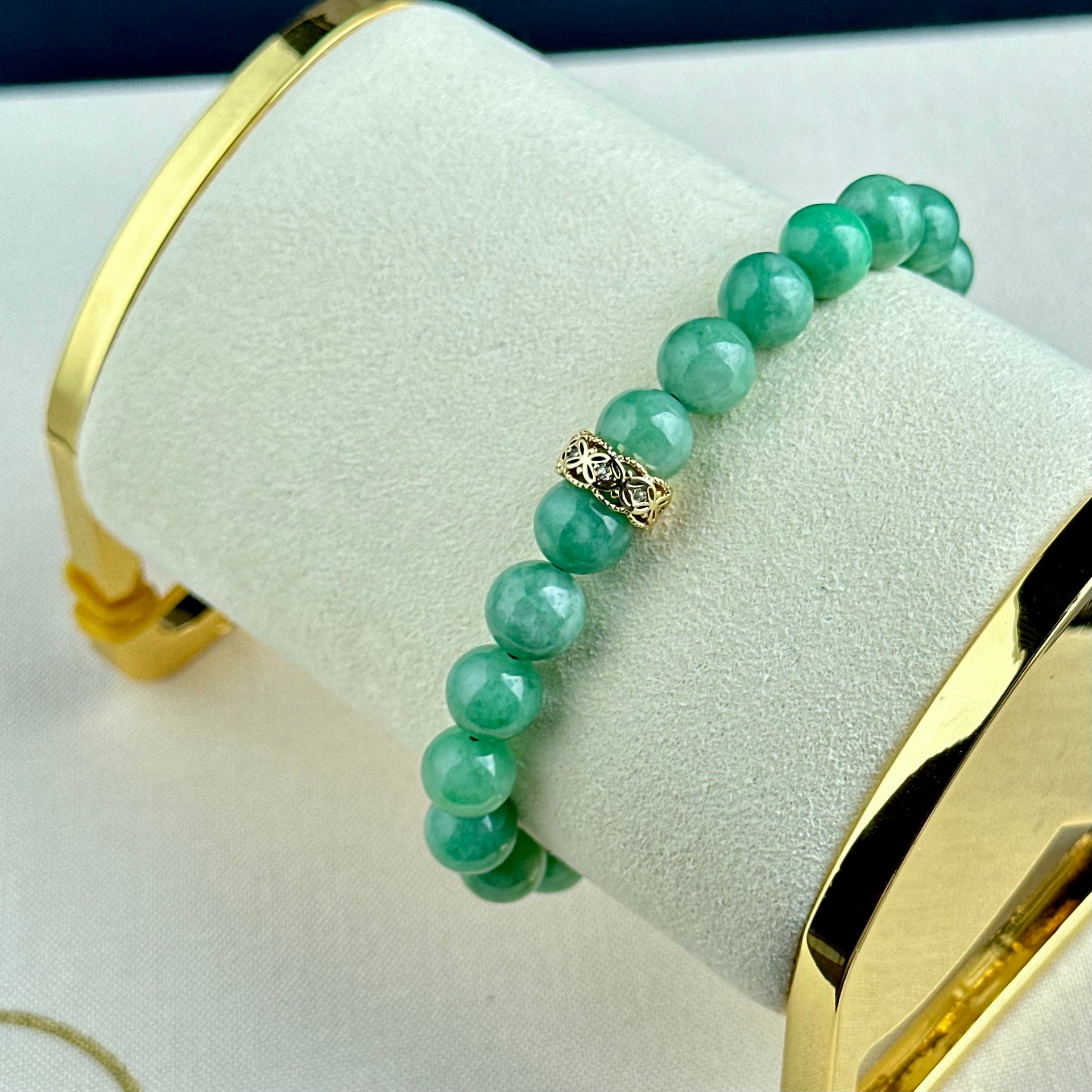 121388 Apple Green Type A Jadeite Beaded Bracelet