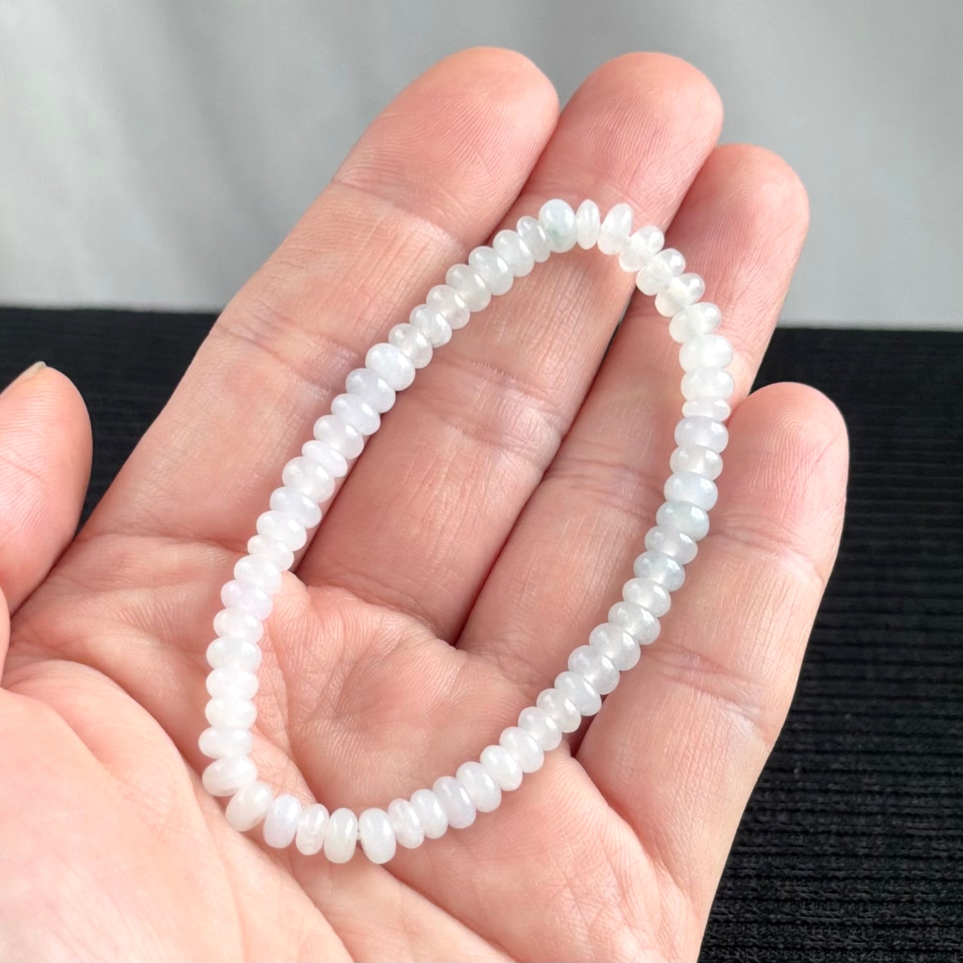 Flow Harmony Jadeite Bracelet 流韵之环