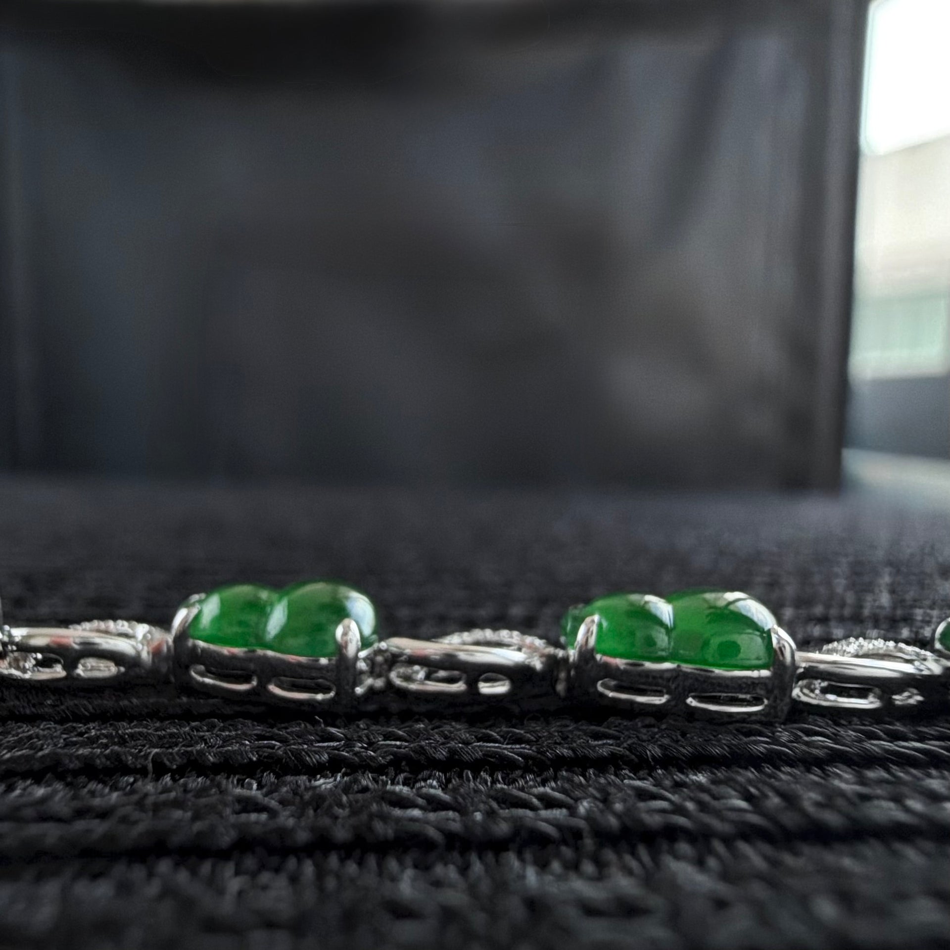 Tapestry of Fortune 翠影承福 · New Edition