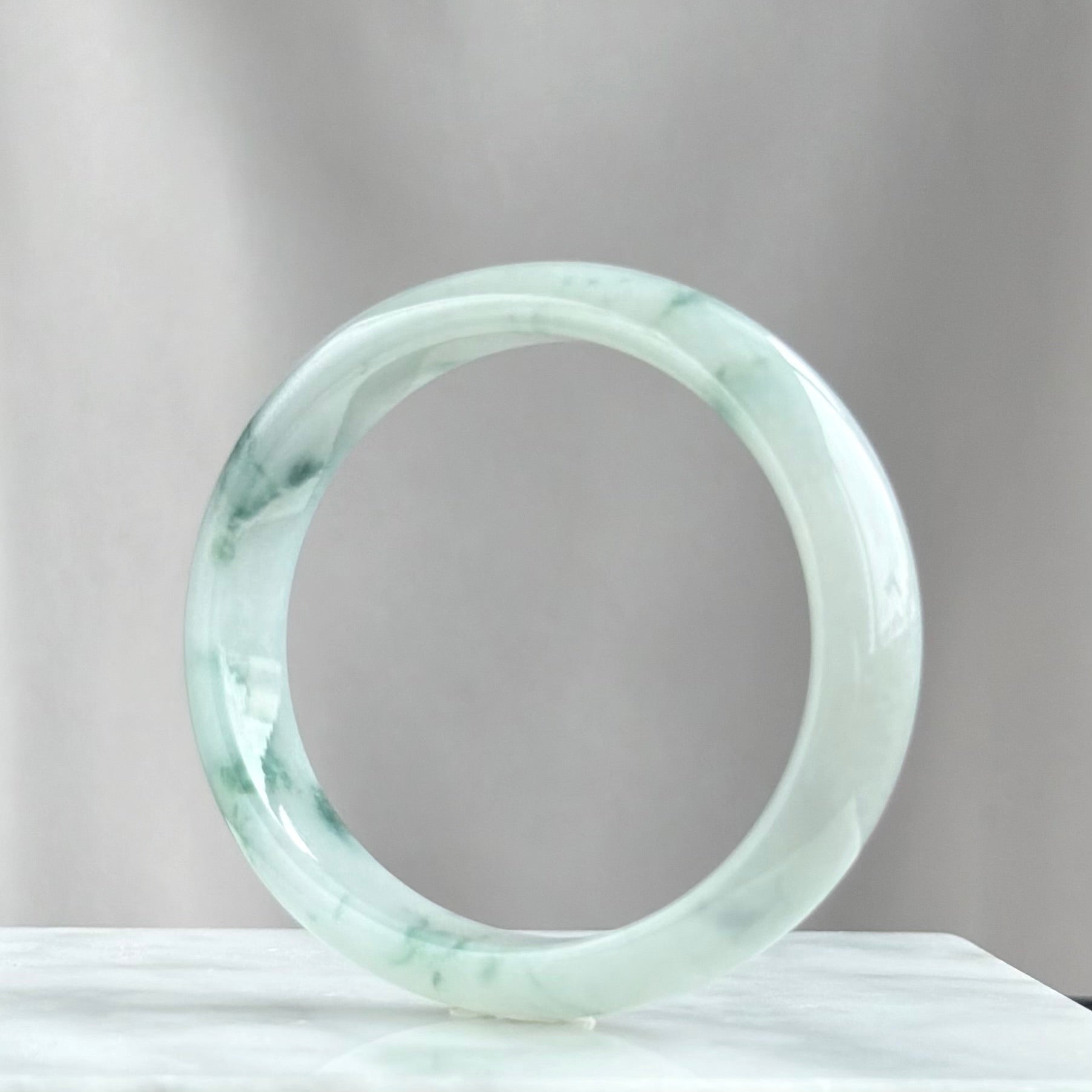 Jade in Bloom Jadeite Oval Bangle 53.1mm 翠意初绽