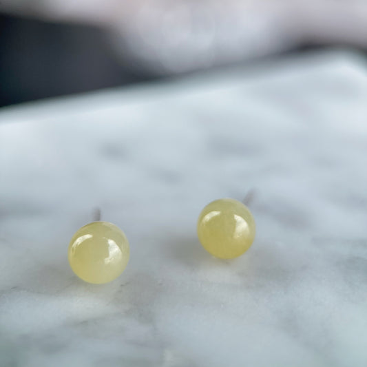 102090 Icy Yellow Jade Stud Earring with 18K Gold