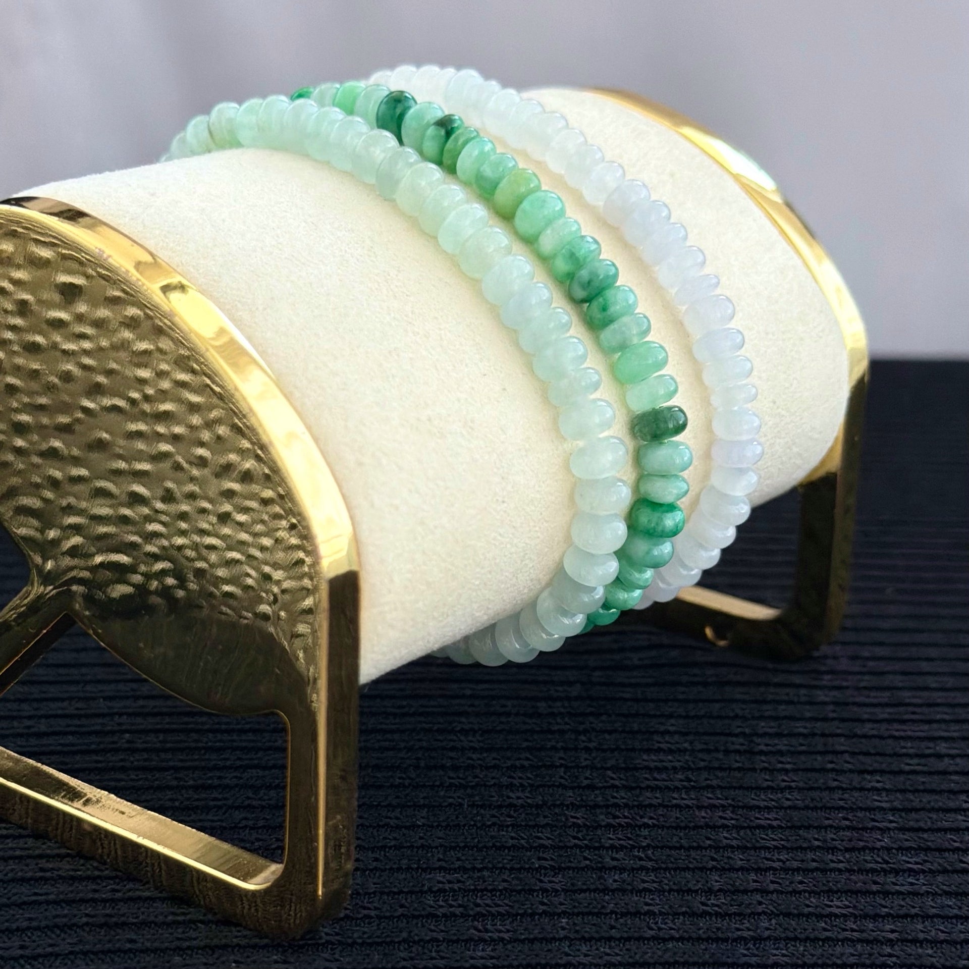 Flow Harmony Jadeite Bracelet 流韵之环