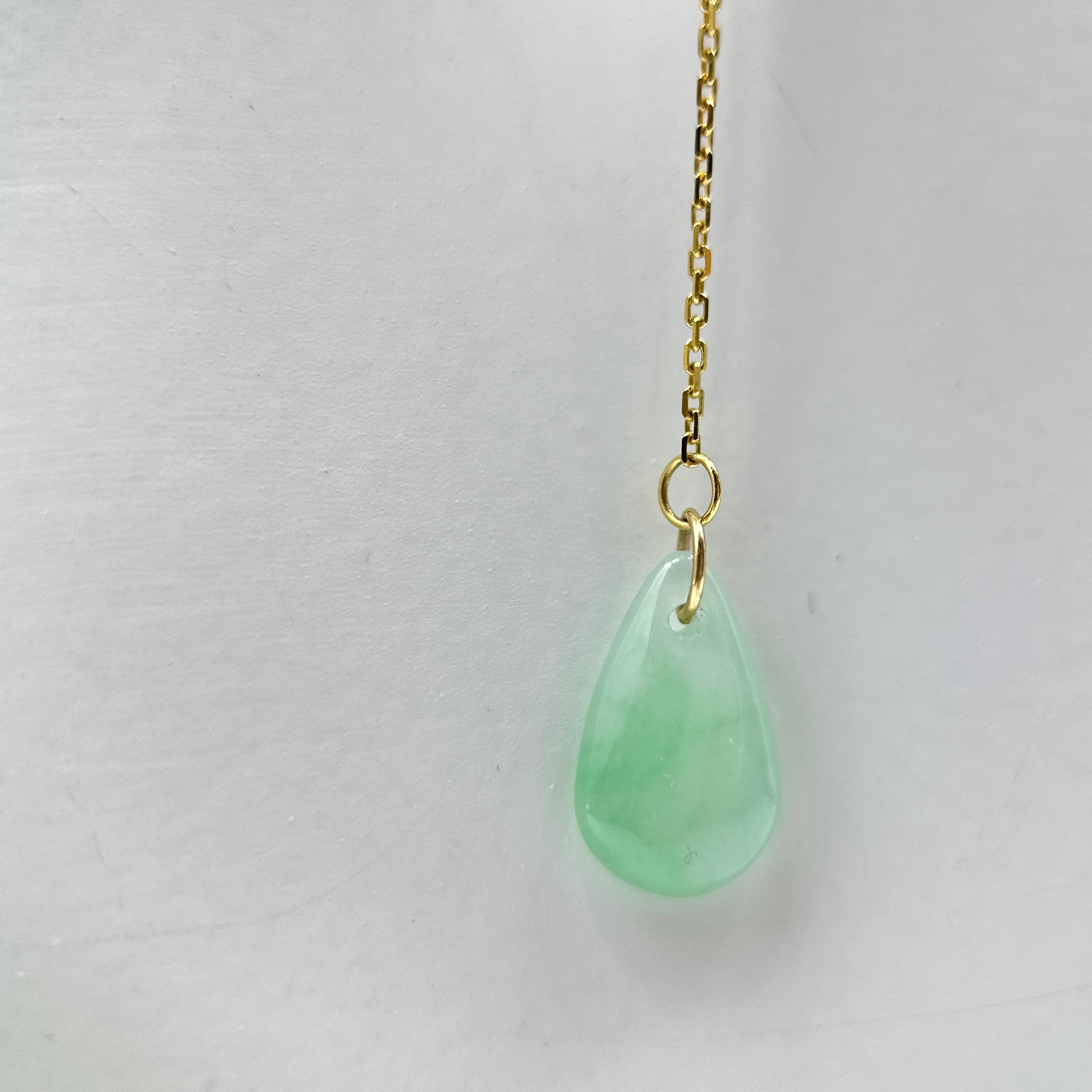 22388 Ja’dew Aura Spring Green Jade Necklace