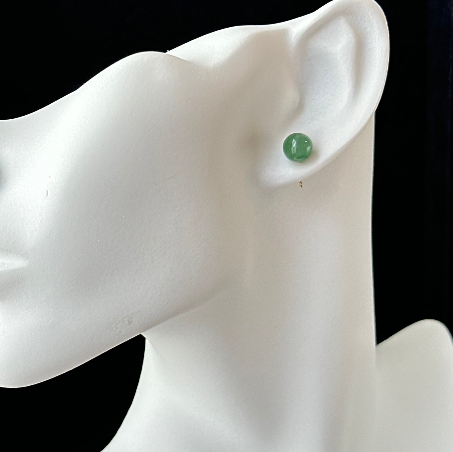 121189 Intense Green Jade Stud Earring with 18K Yellow Gold