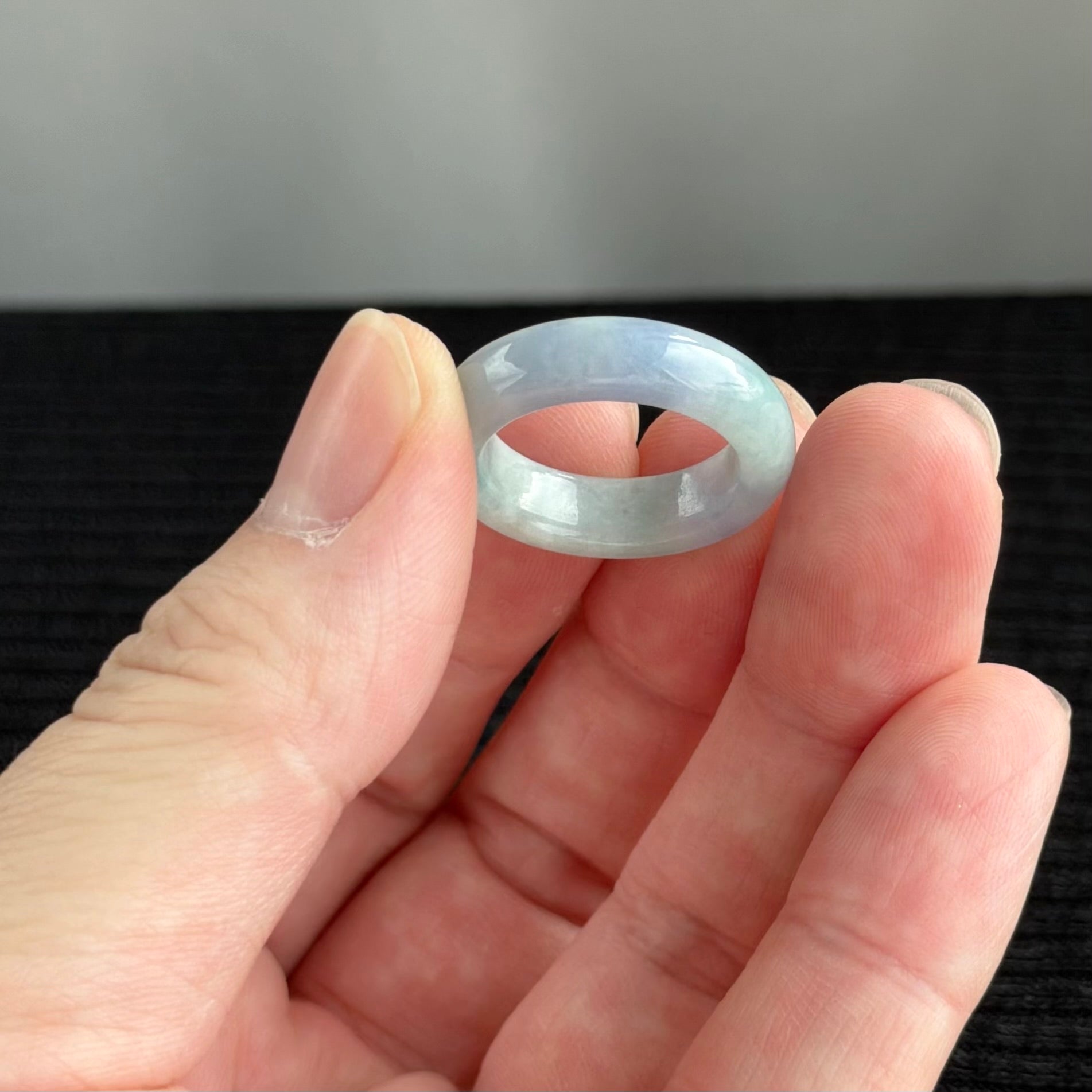 Twilight in the Orchard 17.0mm Jadeite Ring 春晓紫云