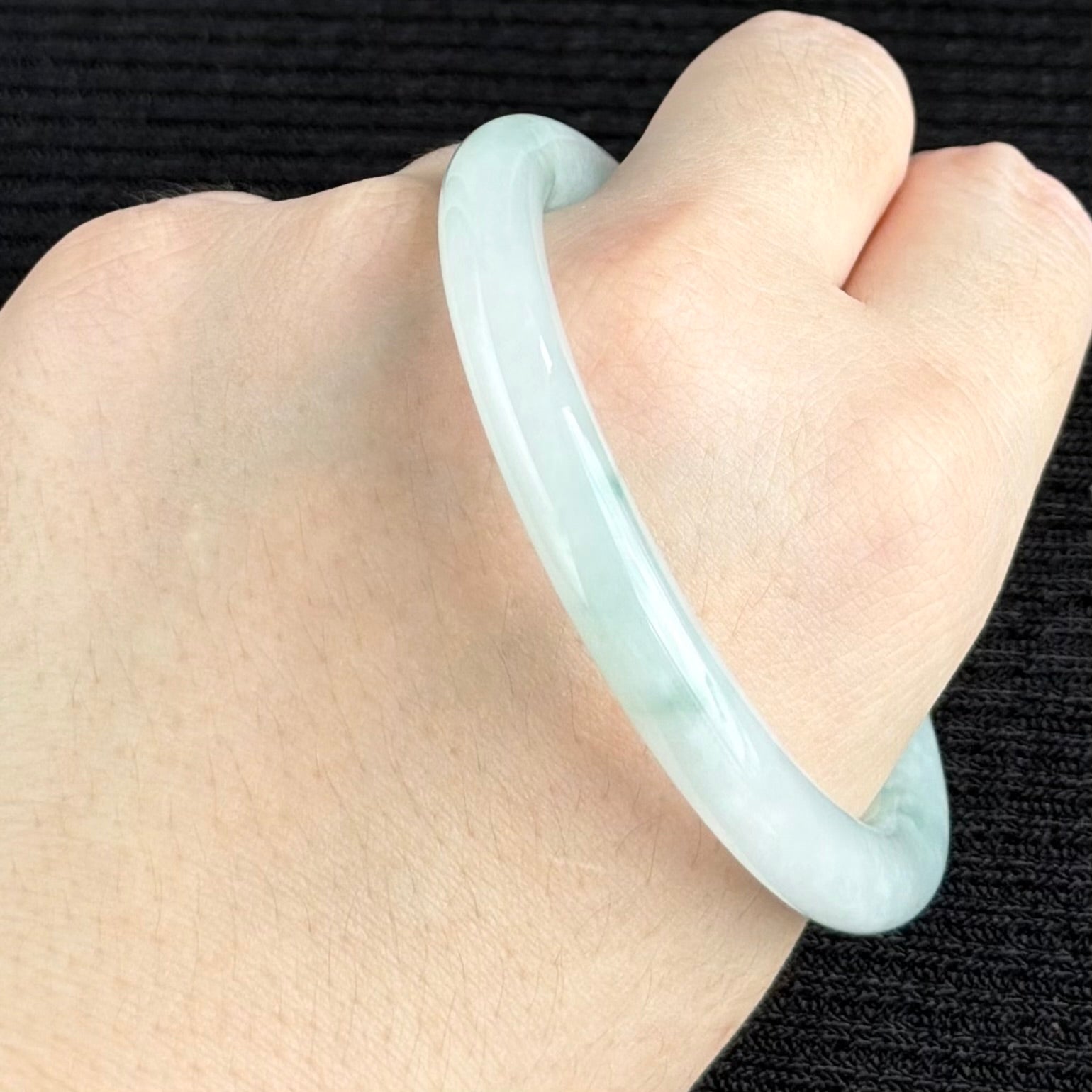 Quiet Radiance Jadeite Bangle 55.1mm 静润之光