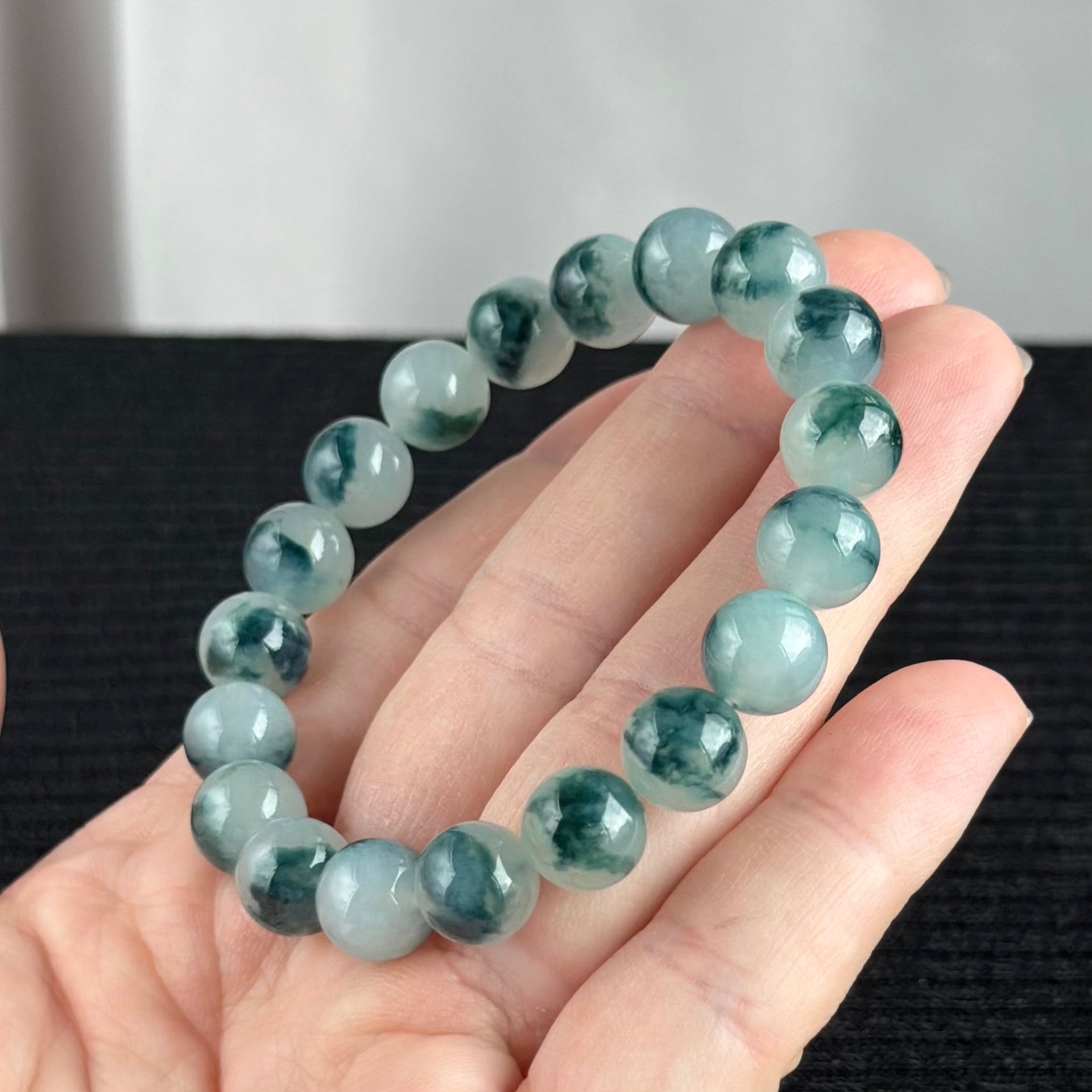 Whispers of Moss 10.0mm Jadeite Bracelet 青苔私语