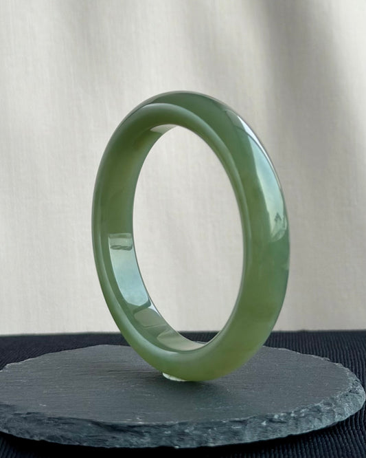 The Kyoto Bamboo Grove 56.0mm Nephrite Bangle 京都竹林