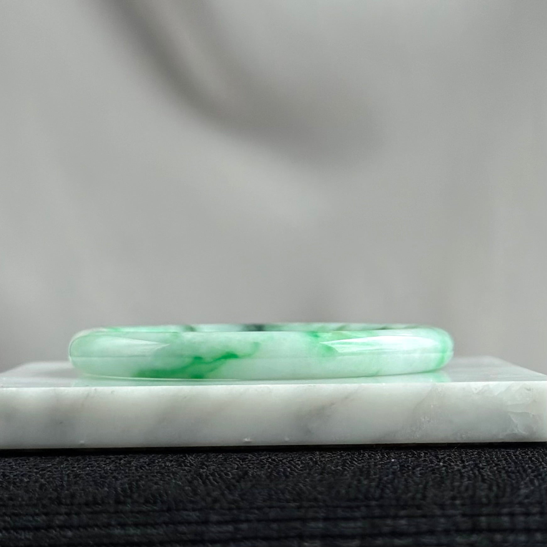 Spring Snow & the Sunlit Sprout Jadeite Bangle 56.2mm 春雪初霁