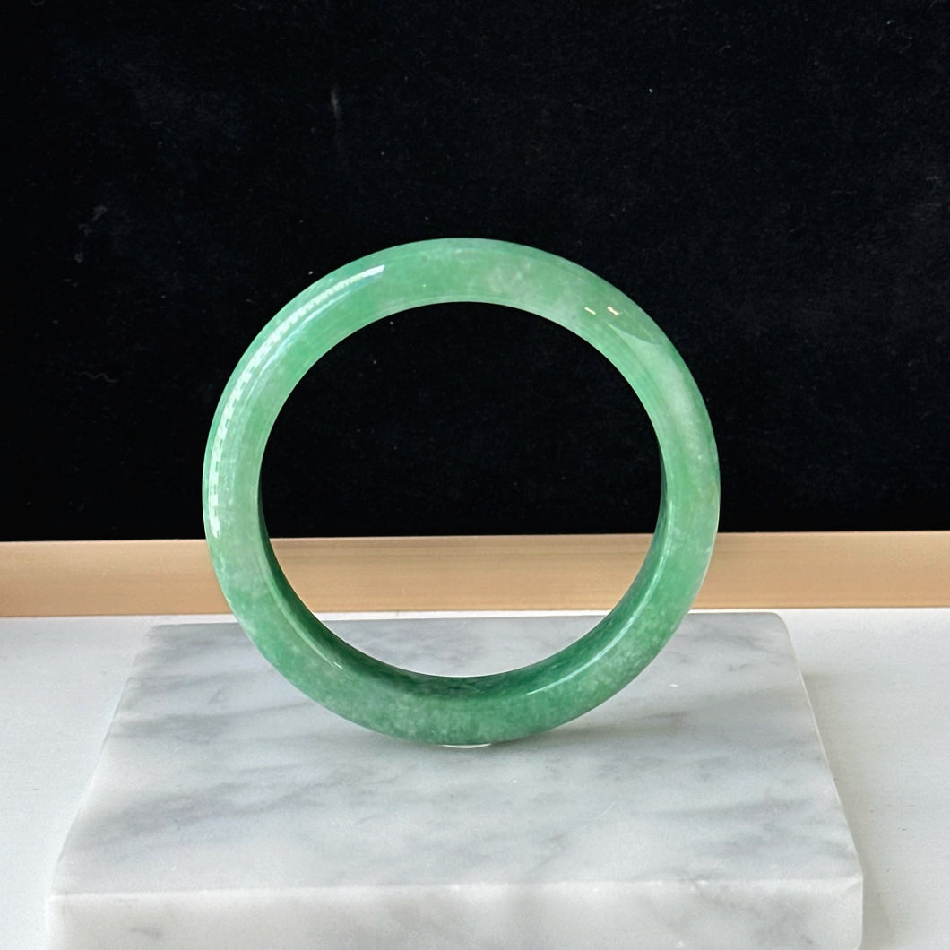123055 54.5mm Full Intense Green Jade Bangle