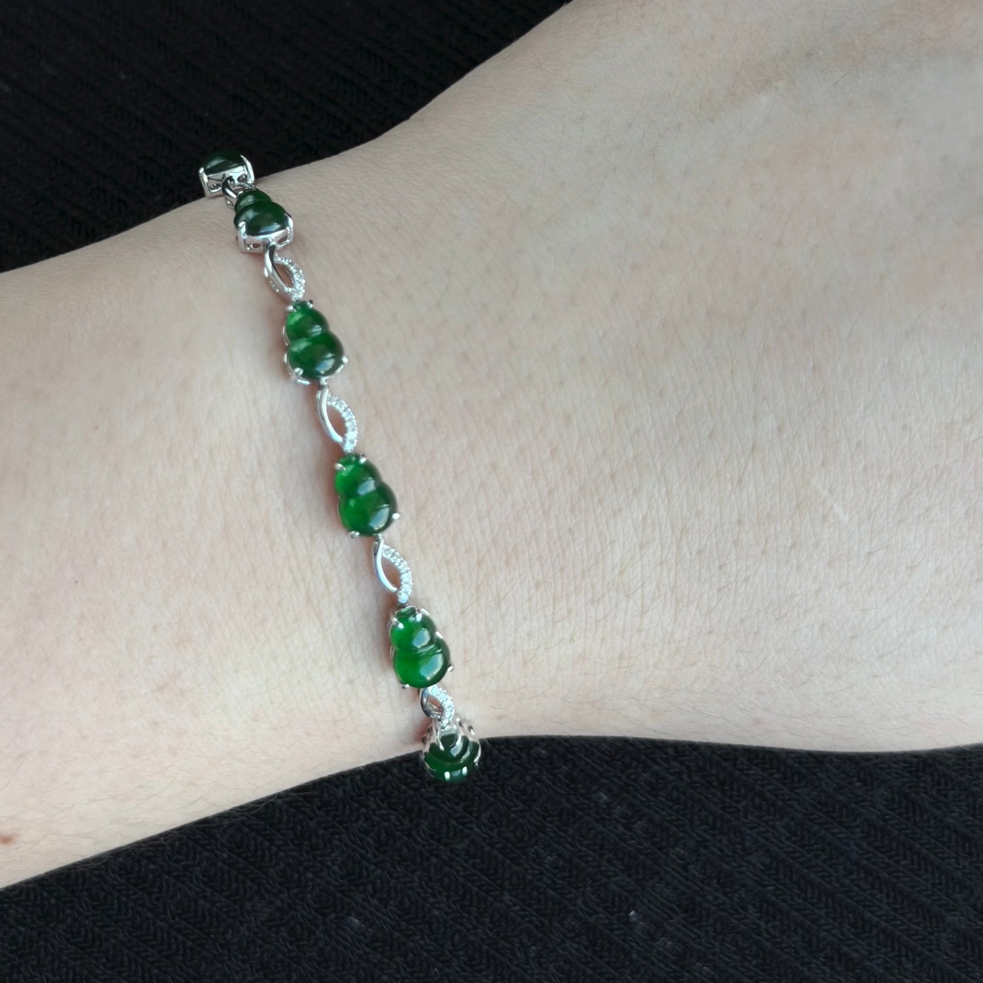 Tapestry of Fortune 翠影承福 · New Edition