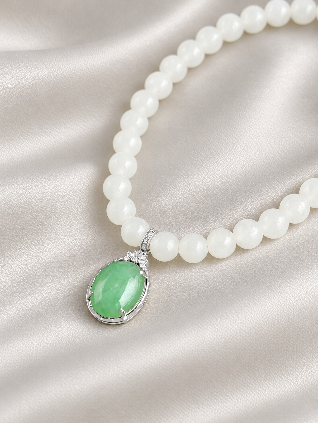 Jade Spring Vase Jadeite Pendant 玉壶春 (Preview)