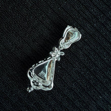 Load image into Gallery viewer, Heart of Fortune Jadeite Pendant 福心之源
