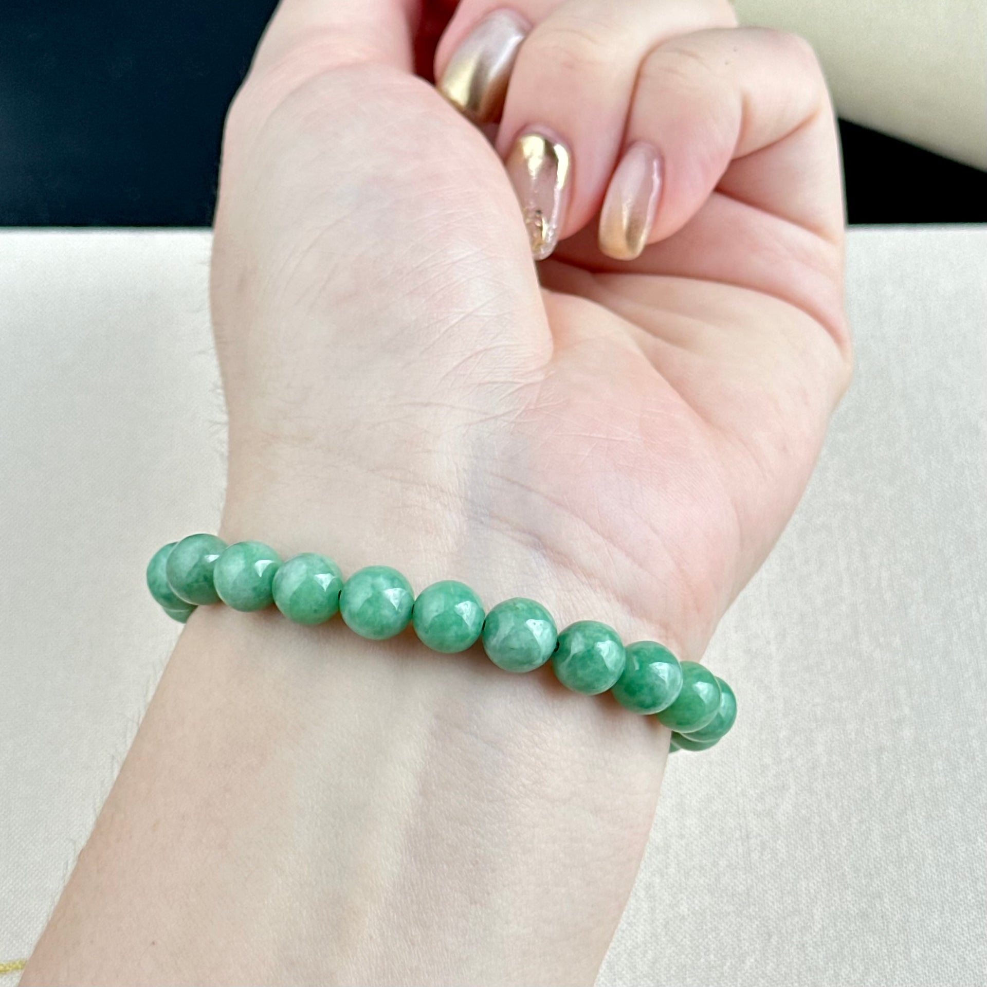 121388 Apple Green Type A Jadeite Beaded Bracelet