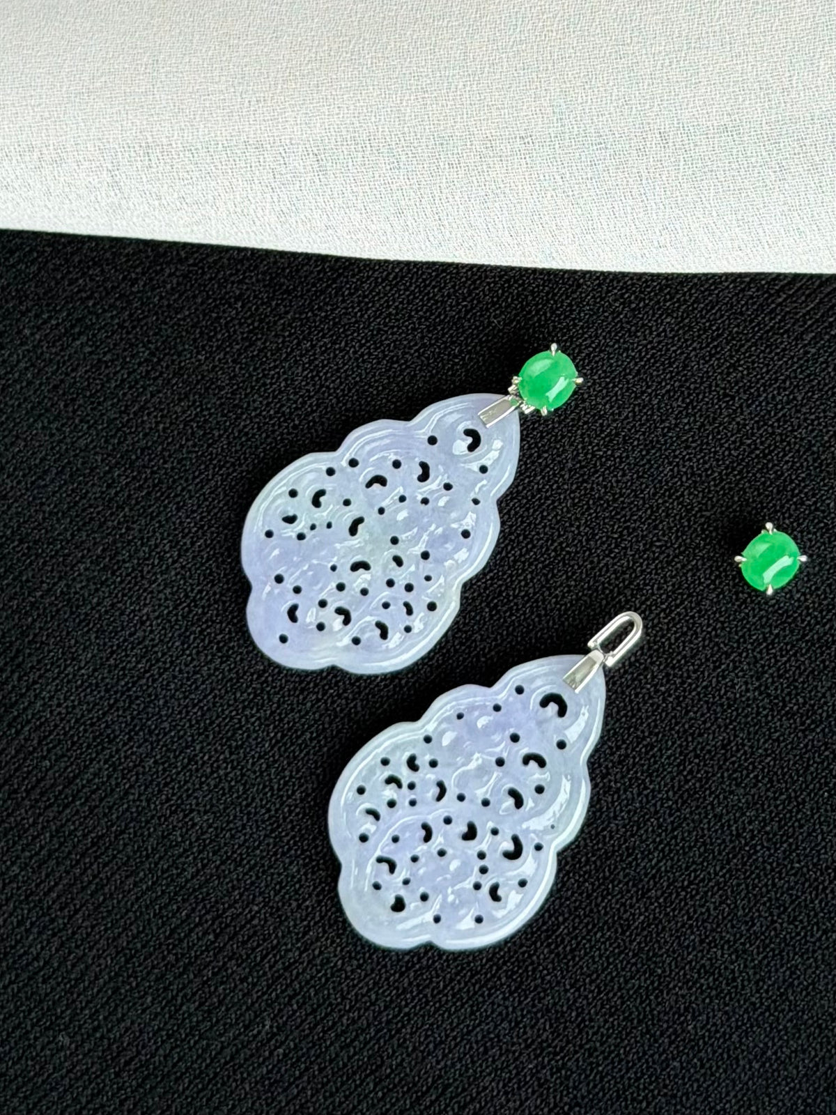 Violet Aura Jadeite Earrings 紫气东来 (Preview)