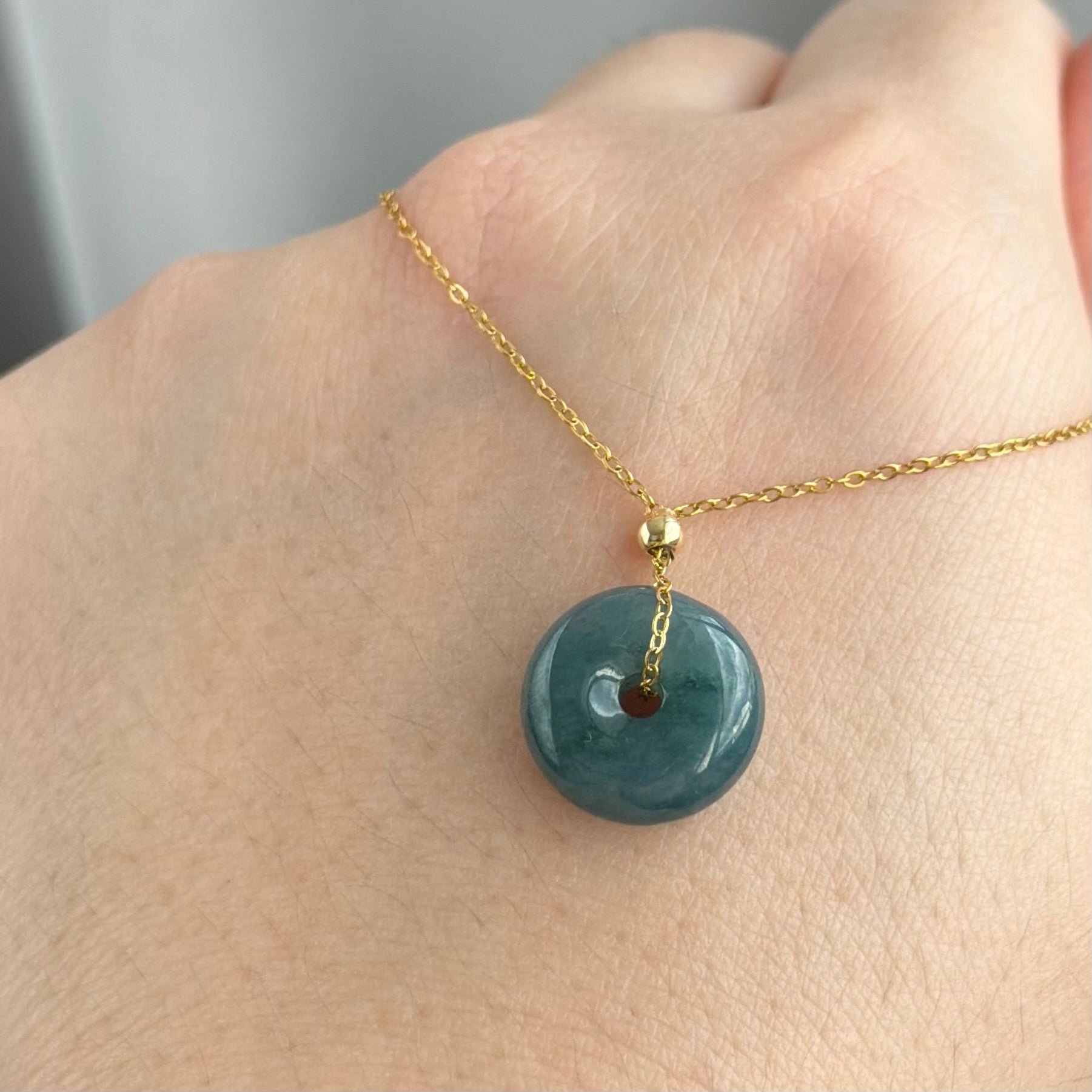 Glow Donut Pendant Collection 晶光平安扣