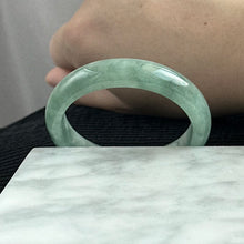 Load image into Gallery viewer, Secret Garden Jadeite Bangle 52.9mm 秘境花园
