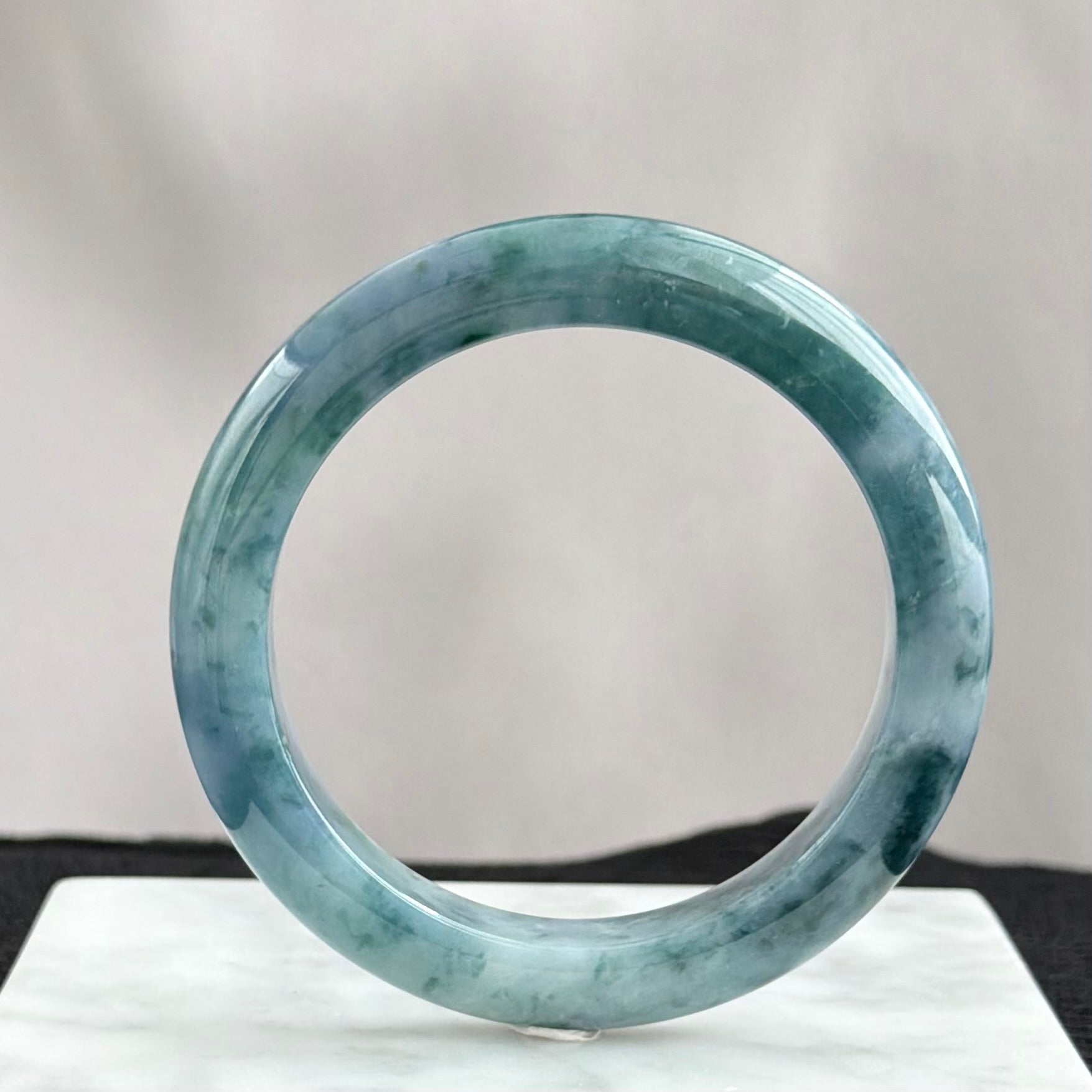 Lilac Mist over Emerald Hills Jadeite Bangle 54.9mm 紫霭青峦