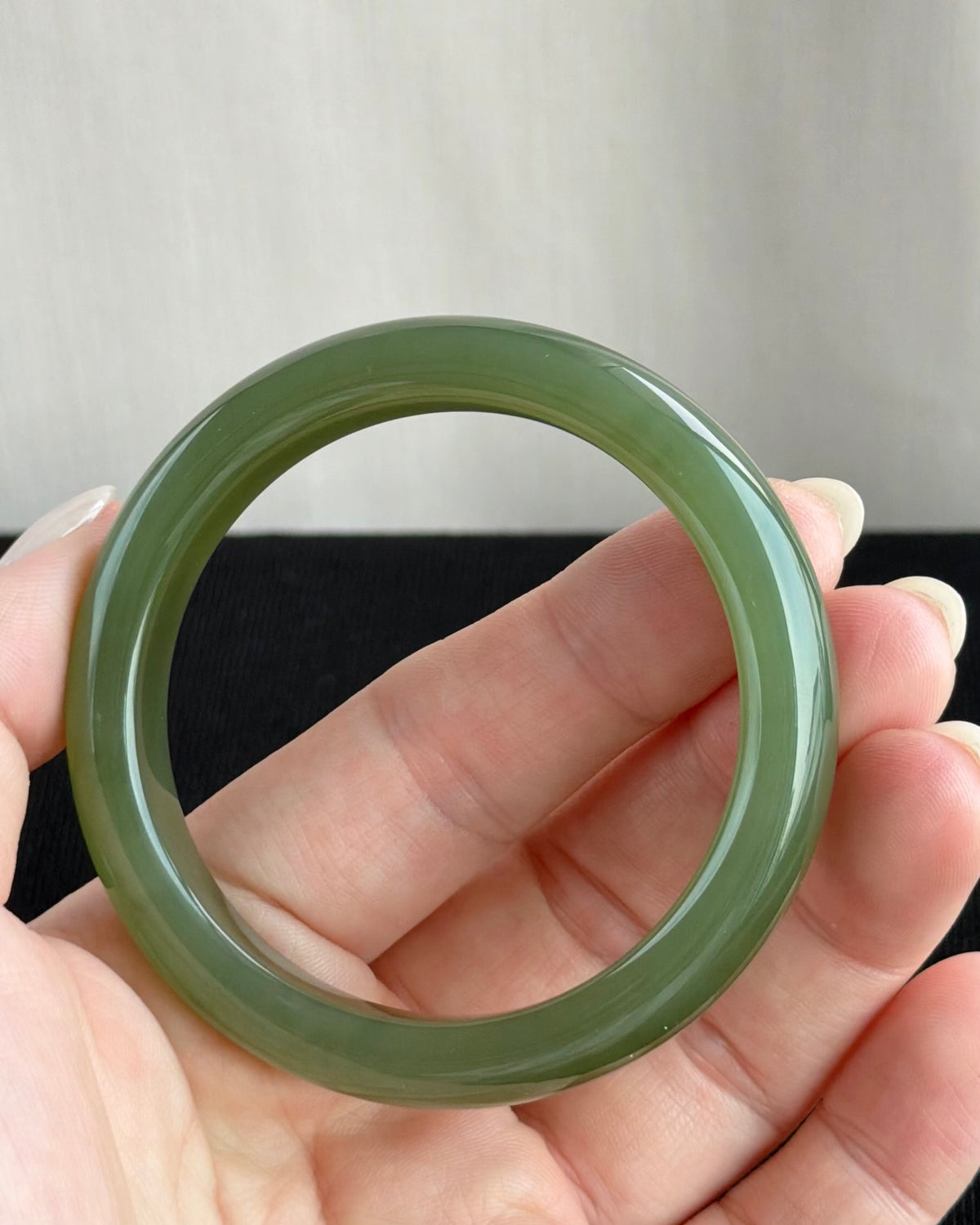 The Kyoto Bamboo Grove 56.0mm Nephrite Bangle 京都竹林