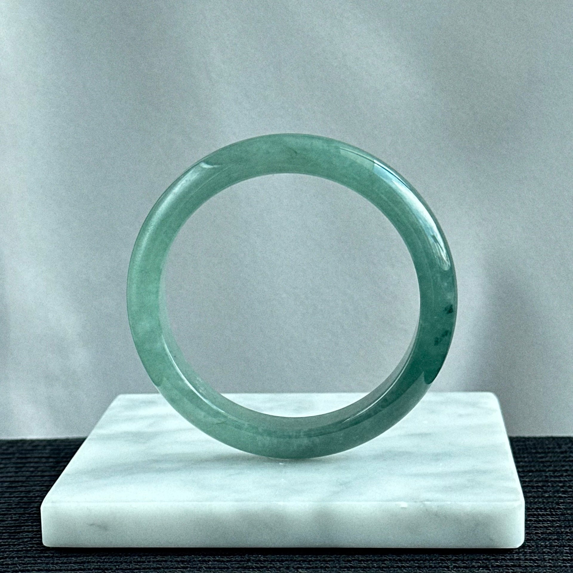 Emerald River Jadeite Bangle 56.7mm 翡翠潺潺