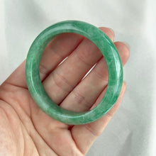Load image into Gallery viewer, 翡翠之春 Emerald Spring Jade Bangle 54.5mm
