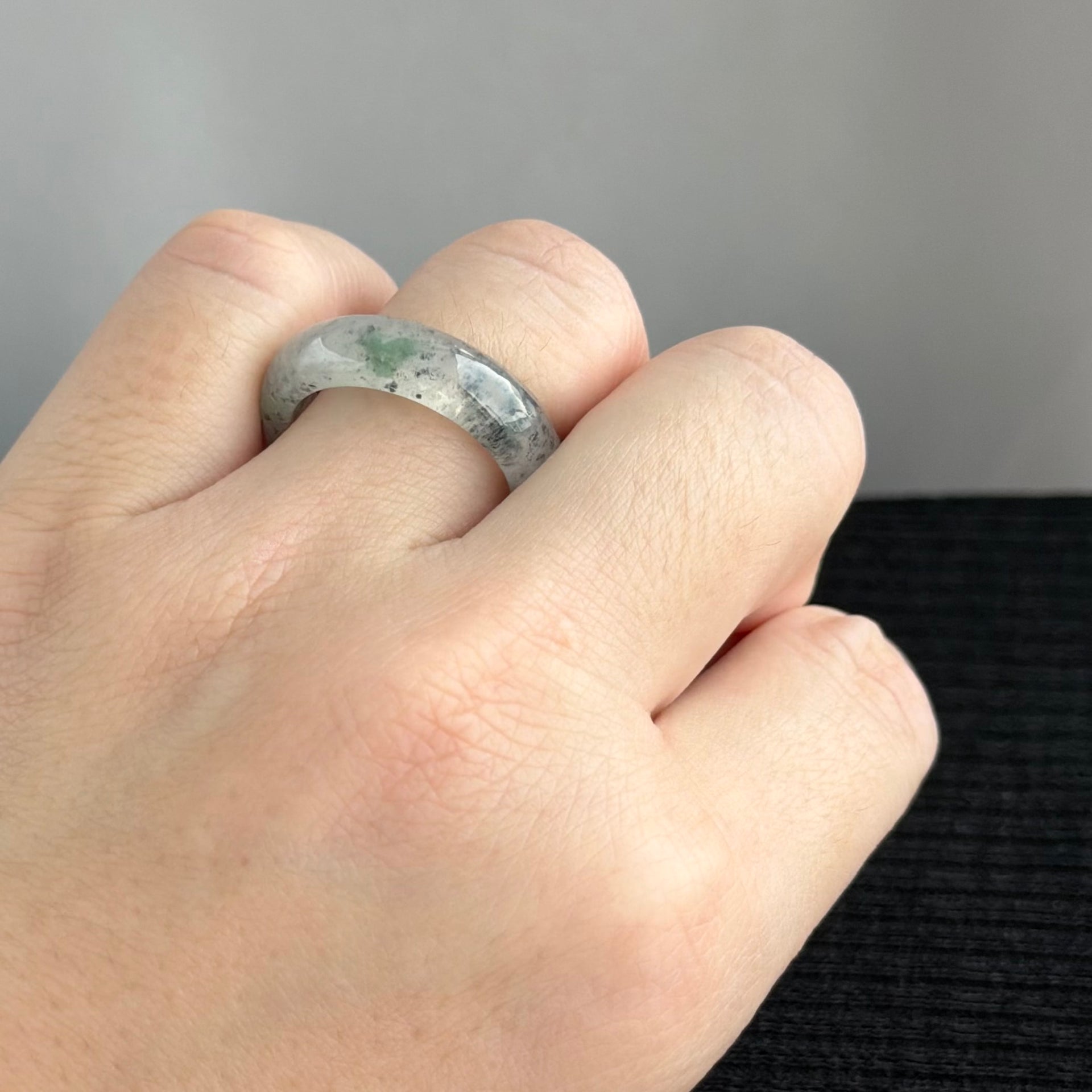 The Stardust Galaxy: Lunar Shadow 20.1mm Jadeite Ring 星辰流光
